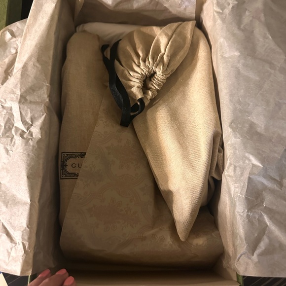 GUCCI Women's White Athletic Shoes - Picture 9 of 10